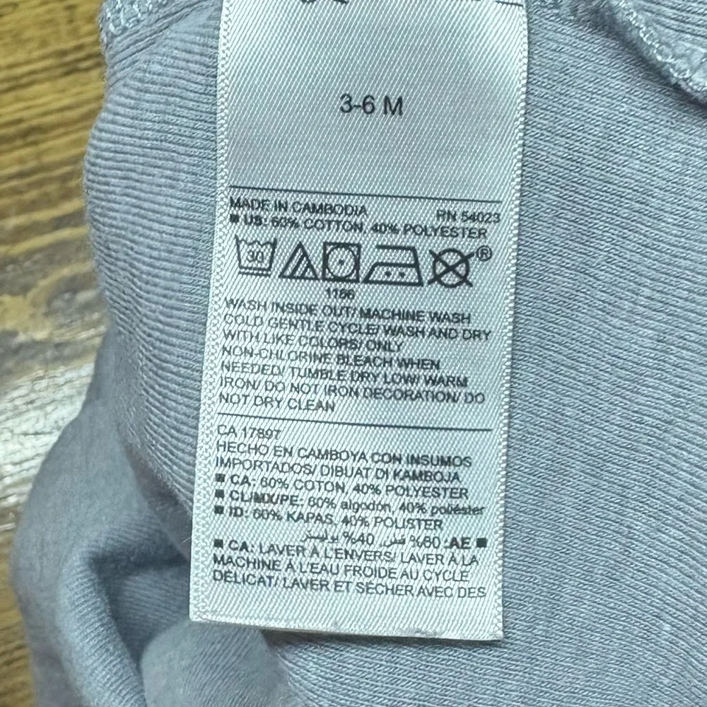 Old Navy Gray Muscle Machine Romper Size‎ 3-6 Months